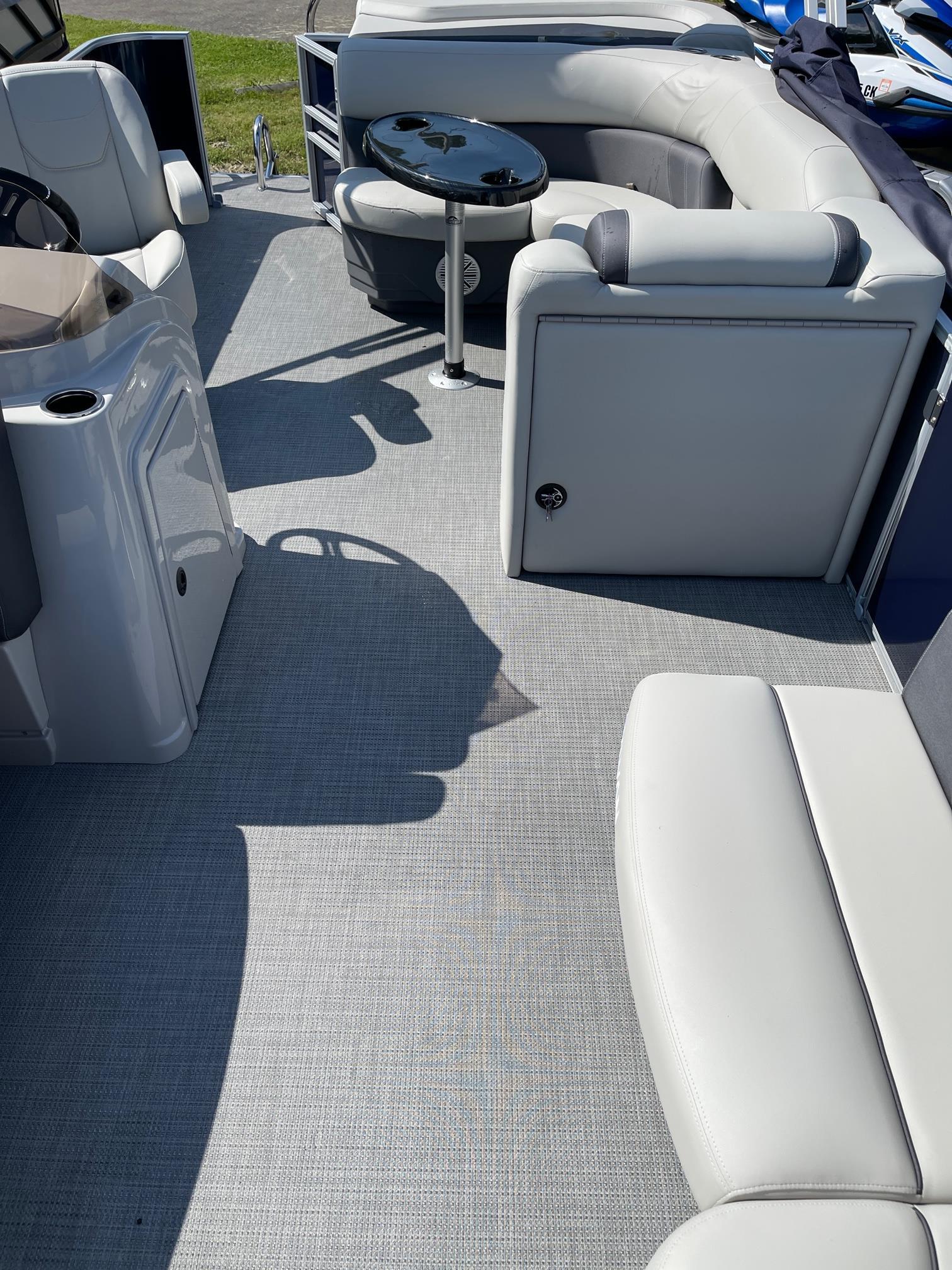 New 2024 Sylvan 8520 8520LZ For Sale in Penhook, VA 5026859673